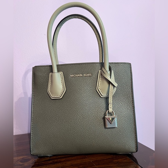 Michael Kors Handbags - Michael Kors Bag Authentic